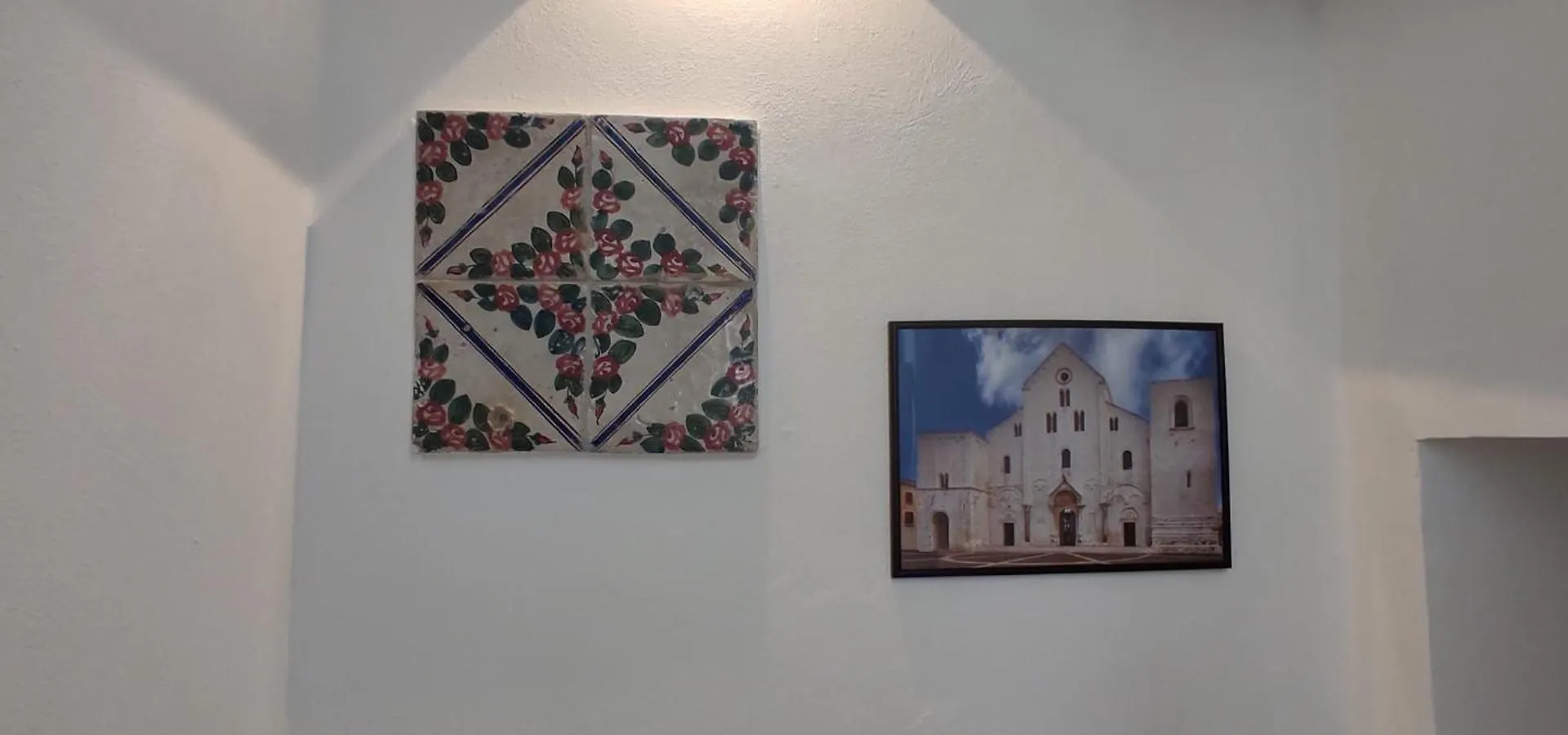 La Follia Dell'Architetto Villa Bari 0*,